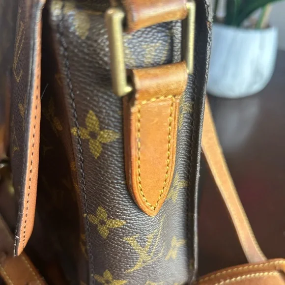 LOUIS VUITTON Saint Cloud GM Shoulder
Bag Monogram Leather Brown - Picture 11 of 17